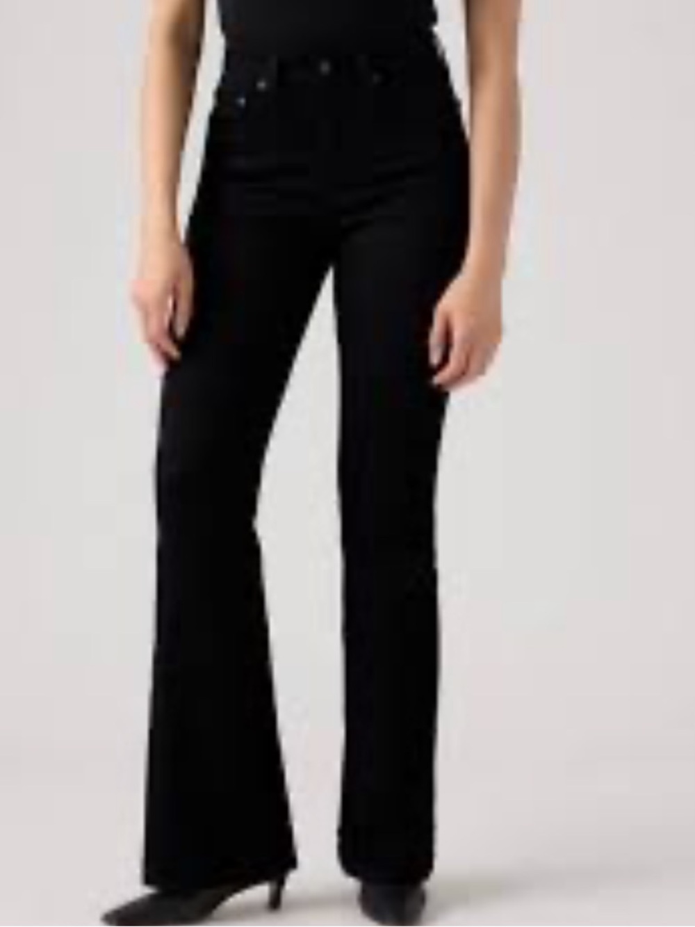 High-Rise Black Flare Jeans for Women Levi’s 726